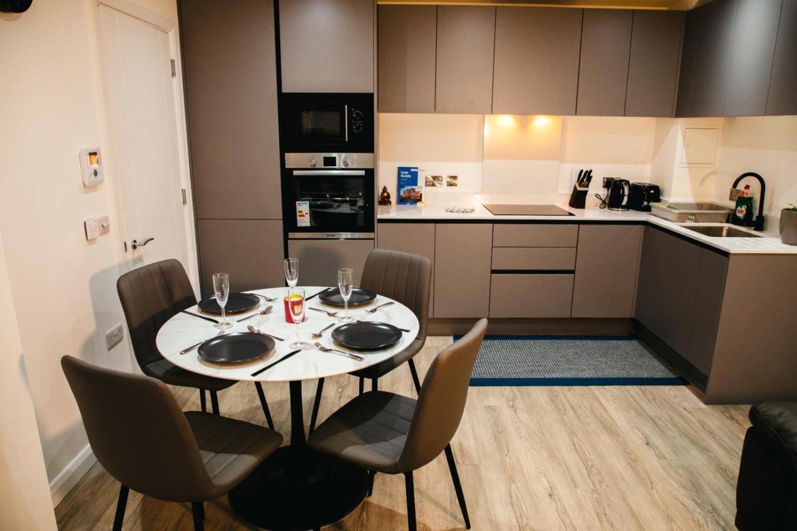 City Centre Luxury Apartment Белфаст Экстерьер фото